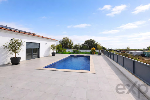 Maison avec piscine 3