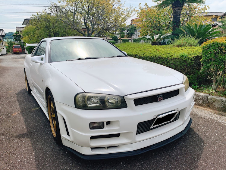 スカイライン GT-Rの細かすぎて伝わらないパーツ・DIY・カーボンに関するカスタム事例の投稿画像1枚目