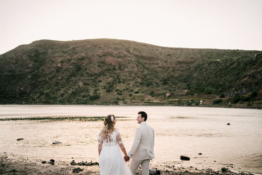 Fotógrafo de casamento Salvatore La Mantia (fotolamantia). Foto de 20 de junho 2023