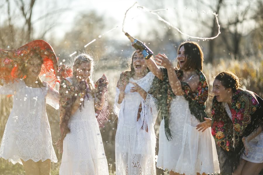 Fotógrafo de bodas Tatyana Davydova (tata1971mil). Foto del 1 de noviembre 2018