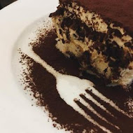 Eddie's Cafe Et Tiramisu