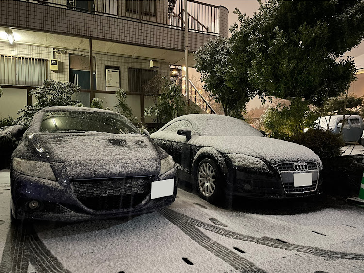 CR-ZのHONDA The Power of Dreams・積雪・車好きと繋がりたい・真正面ショット・2月もよろしくお願いしますに関するカスタム事例の投稿画像2枚目