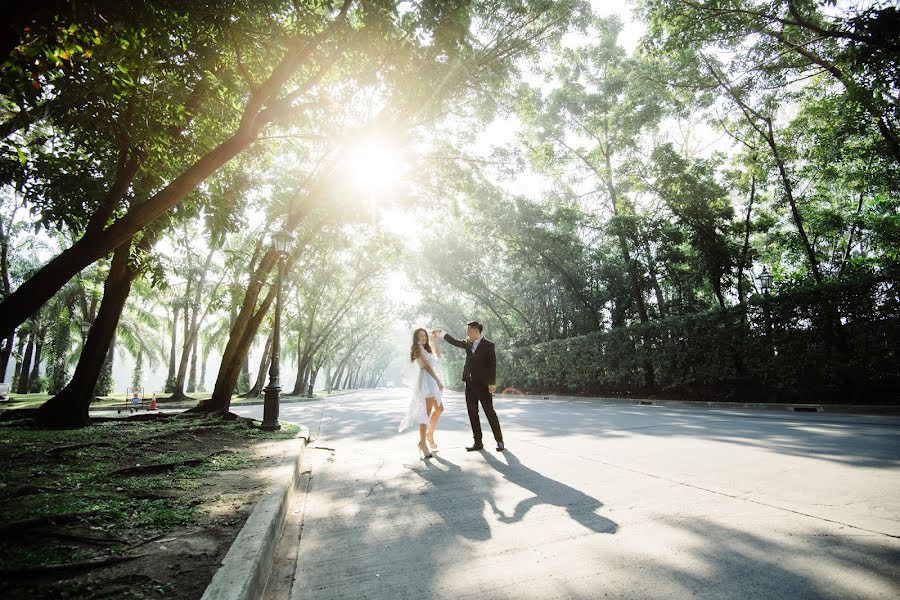 Fotógrafo de casamento Tonkla Pairoh (weddingmoodstud). Foto de 15 de agosto 2017