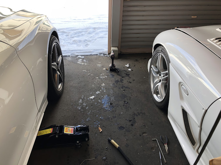 Cクラス セダンのタイヤ交換・北海道・Cクラス・アイスカード・W205に関するカスタム事例の投稿画像2枚目