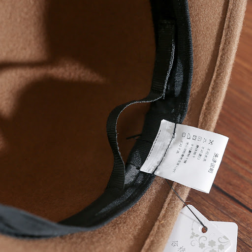Title 4, Womens Autumn And Winter Wild Wool Woolen Hat....