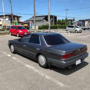 ローレル HC33