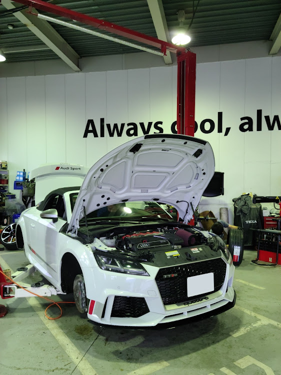 TT RS クーペのマニアックススタジアム・タイヤ交換・ミシュランパイロットスポーツ4S・P-ZEROお疲れ様🙇・梅雨ドライブに関するカスタム事例の投稿画像1枚目