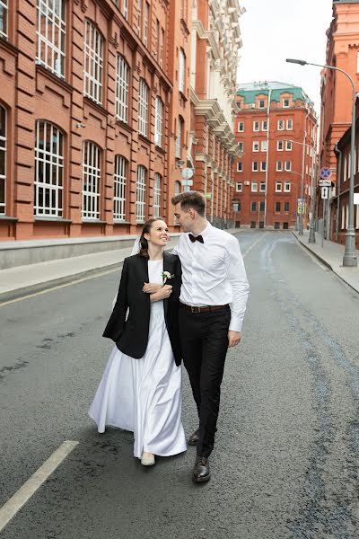 Fotógrafo de casamento Sergey Chikharev (chikharev). Foto de 19 de setembro 2019