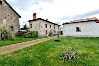 maison à Orléat (63)