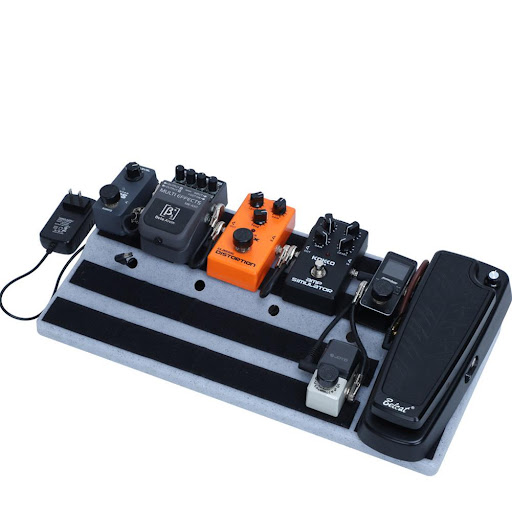 Title 3, Effects board for guitarists and bassists. Cust...