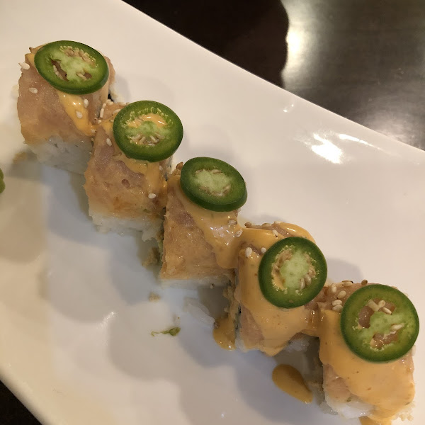 Spicy tuna rolls! (You get 8)