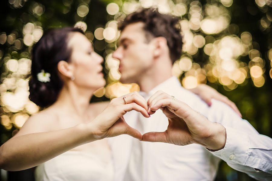 Fotografo di matrimoni Lukáš Velecký (veleck). Foto del 16 luglio 2015