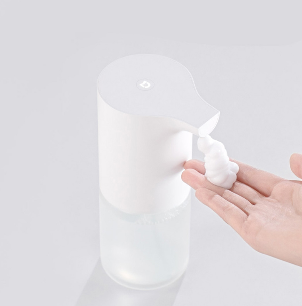Automatische telefoonwasmachine. Moeiteloze reiniging en desinfectie voor een schone telefoon. Bescherming tegen vuil en bacteriën voor een optimale hygiëne.