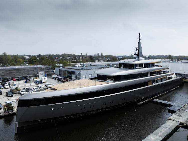 Feadship Project 710 will be able to run on bio-diesel to reduce CO2 emis-sions by up to 90%.
