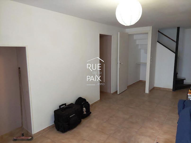 Location  duplex 2 pièces 30 m² à Niort (79000), 430 €