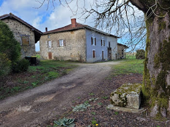 maison à Verneuil (16)