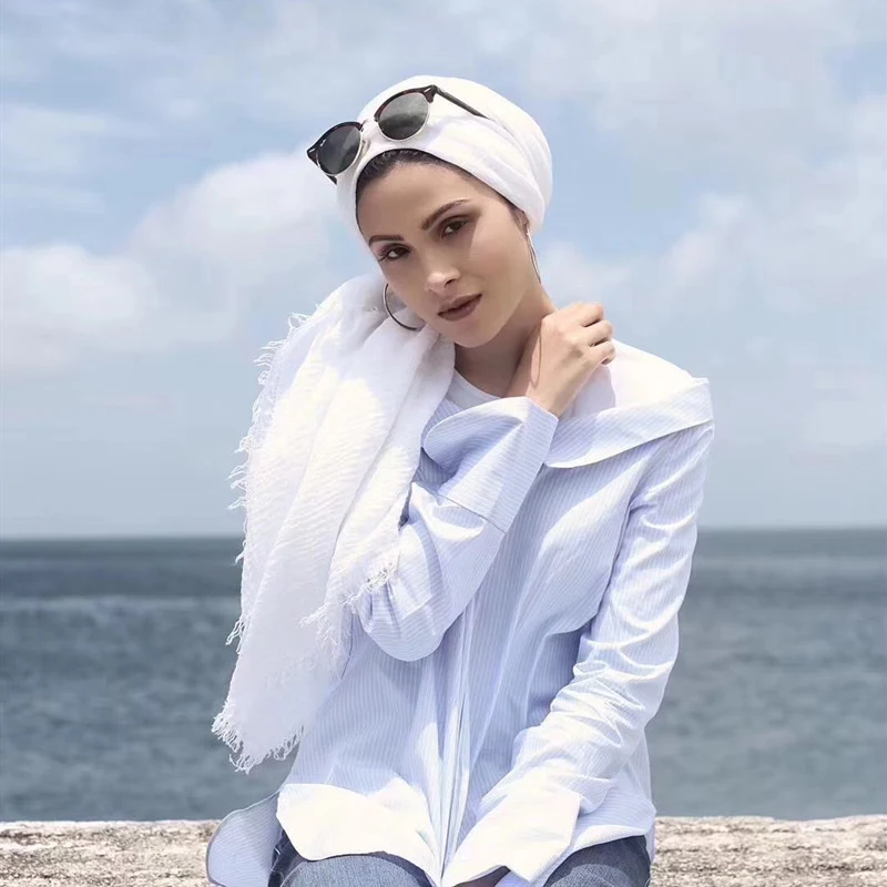 Bubble plain sjaal/katoenen sjaal franjes vrouwen zachte stevige hijab populaire uitlaat sjaals grote Pashmina wrap hijab