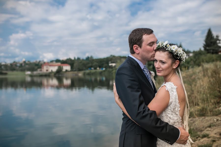 Fotógrafo de bodas Jakub Viktora (viktora). Foto del 28 de julio 2016