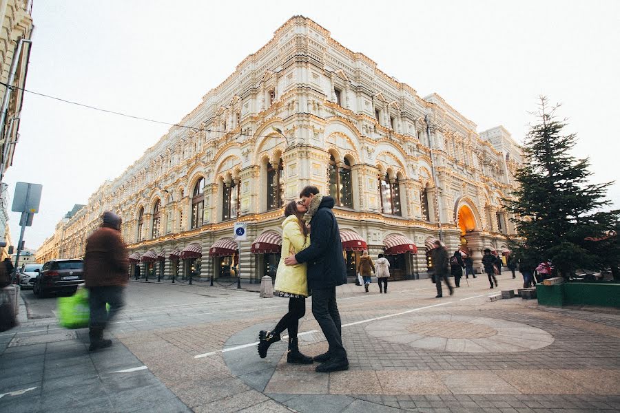 Wedding photographer Marina Stroganova (scissor). Photo of 11 February 2016