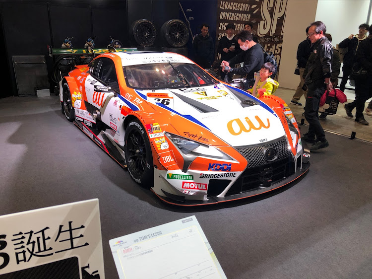 マコと真っ赤な騎士さんが投稿した東京オートサロン・目立つ車・個性溢れるカスタム・shakotan😈・crazycar😈💀に関するカスタム事例の投稿画像2枚目
