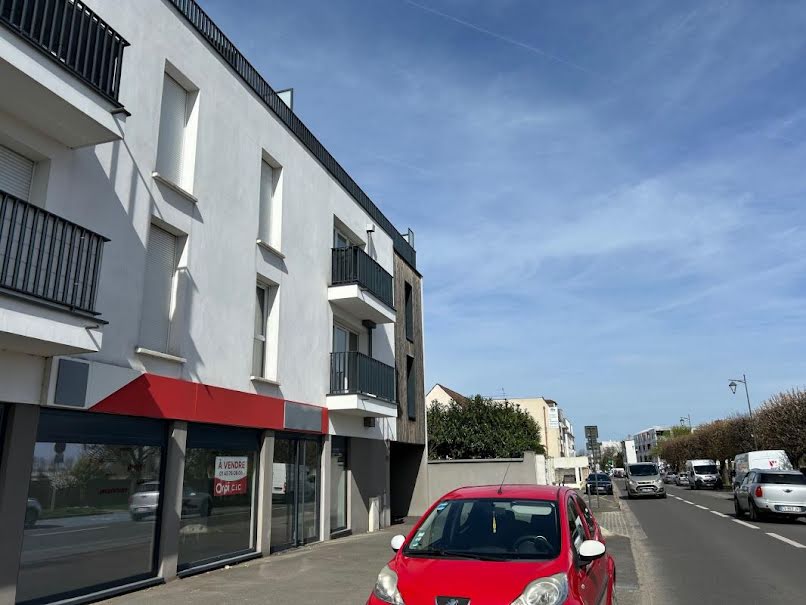 Vente locaux professionnels  66 m² à Chennevieres-sur-marne (94430), 249 000 €