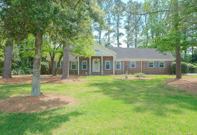 House with garden 5