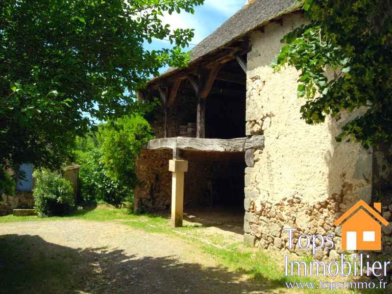 Vente propriété 10 pièces 270 m² à Najac (12270), 384 000 €