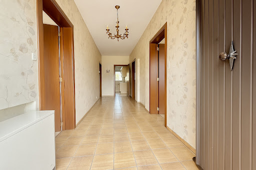 Villa with terrace 3
