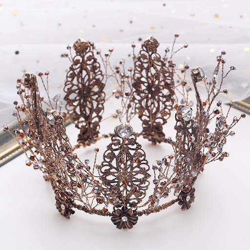 Title 2, Gouden bruids kroon tiara barok rond. De perfec...