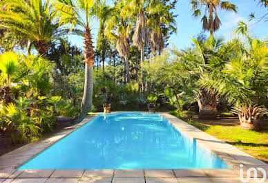 Maison avec piscine et terrasse 17