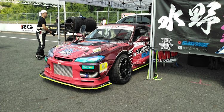 アルテッツァのFDJ2に関するカスタム事例の投稿画像4枚目