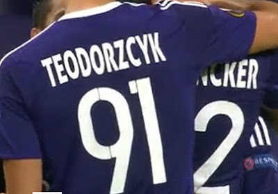 Teodorczyk donne du mal à Anderlecht