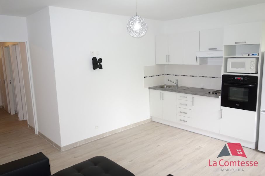 Location meublée appartement 2 pièces 36.72 m² à Aix-en-Provence (13090), 825 €