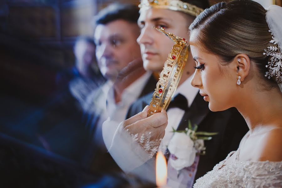 Fotografo di matrimoni Alex Merfu (alexmerfu). Foto del 2 dicembre 2019