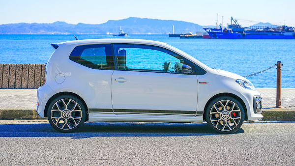 ポキオ Volkswagen up! GTI