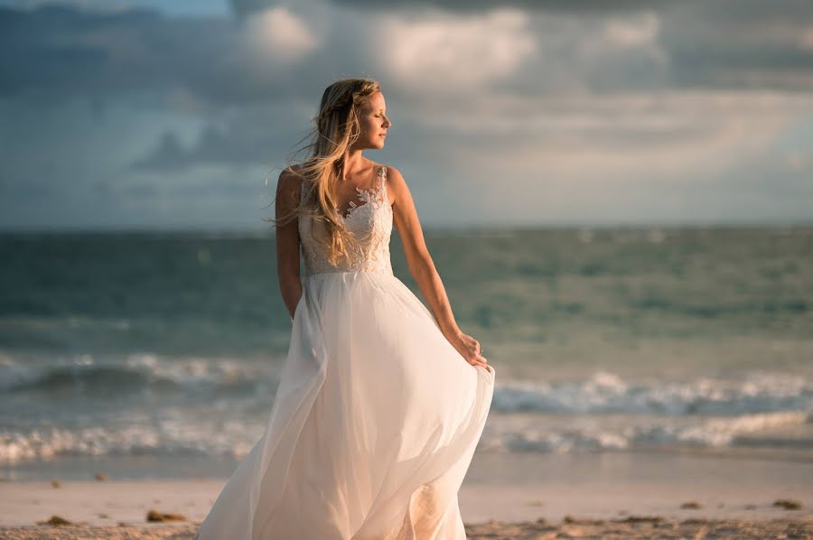 Fotógrafo de bodas Mélanie Olmstead (mostudio). Foto del 9 de mayo 2019