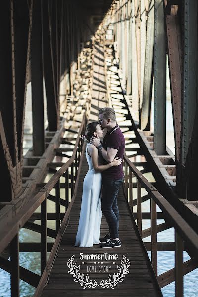 Fotógrafo de casamento Anastasiya Laukart (sashalaukart). Foto de 23 de novembro 2016