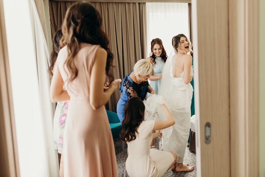 Wedding photographer Artem Vecherskiy (vecherskiyphoto). Photo of 27 June 2019