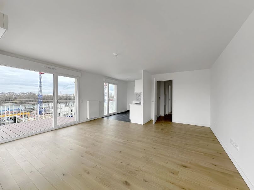 Location  appartement 5 pièces 100 m² à Clichy (92110), 2 517 €