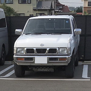 ダットサントラック 4WD