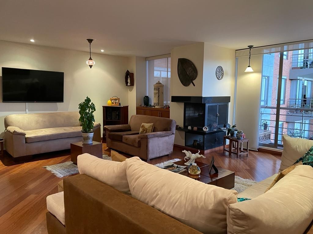 Apartamento En Venta - La Carolina, Bogota