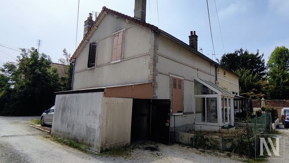 Vente maison 2 pièces 54 m² à Marigny-le-Châtel (10350), 74 000 €