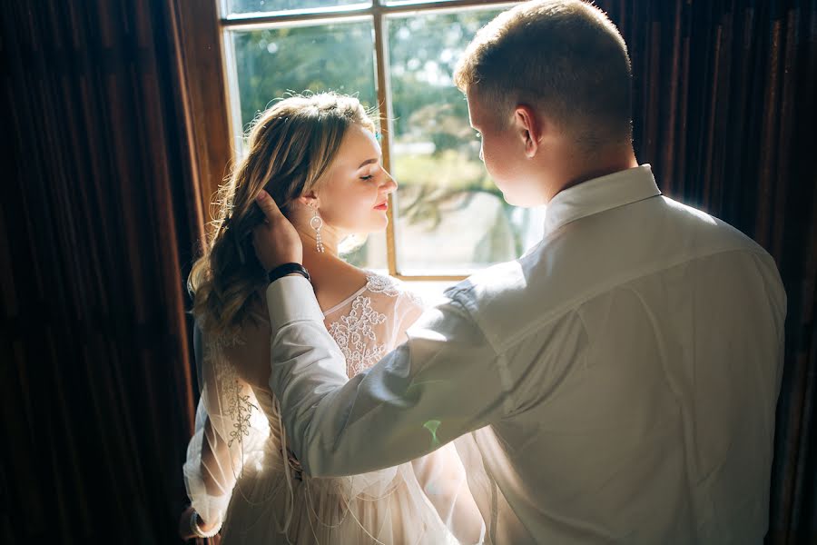 Fotógrafo de casamento Aleksandr Saribekyan (alexsaribekyan). Foto de 25 de setembro 2018