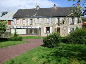 maison à Saint-Sauveur-Lendelin (50)