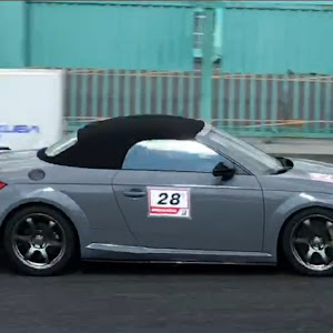 TT RS クーペ