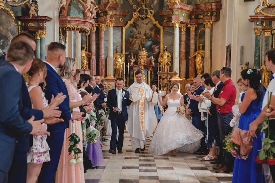 Fotografo di matrimoni Roman Fabík (rmcphotography). Foto del 12 settembre 2019