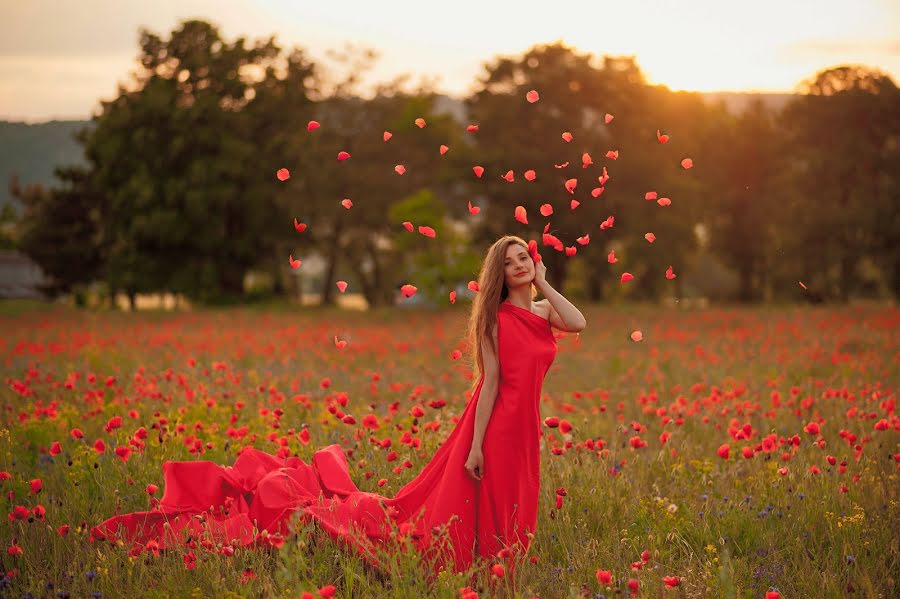 Wedding photographer Inna Ryabichenko (riabinna). Photo of 8 June 2015