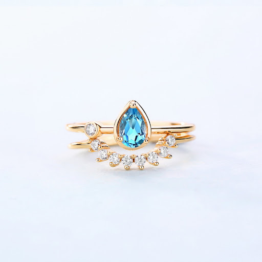 Title 2, European and American fashion ring, a stylish a...