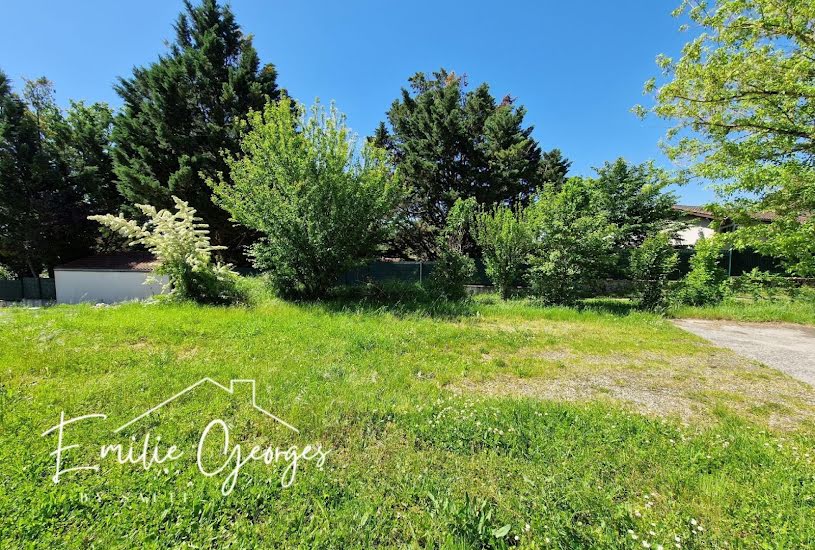  Vente Terrain à bâtir - 700m² à Castelnau-d'Estrétefonds (31620) 