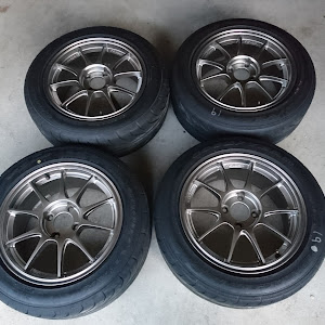カローラアクシオ NZE161